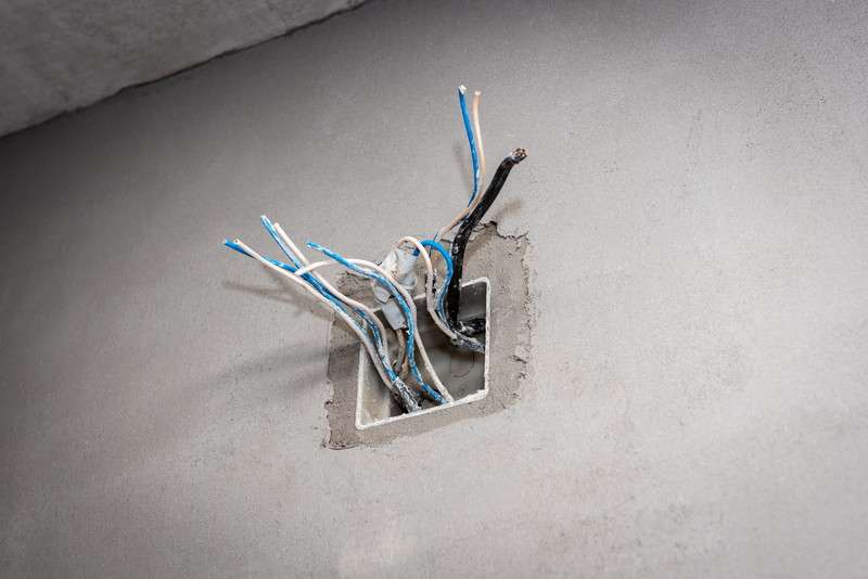 壁の中の電気配線の種類とは？